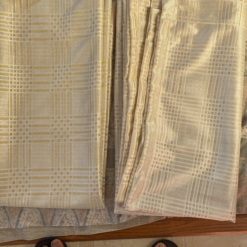 Curtain